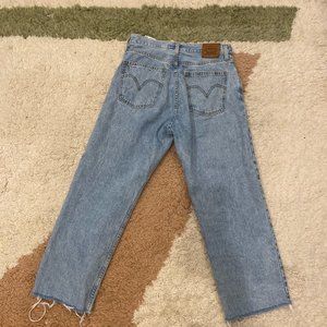 Levi Mid-rise Jeans